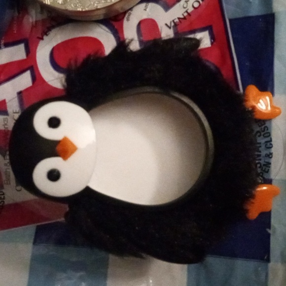 Bath and Body Works Autumn and Christmas Car Fragrance Visor/ Vent Clips X4 NEW - Picture 7 of 8